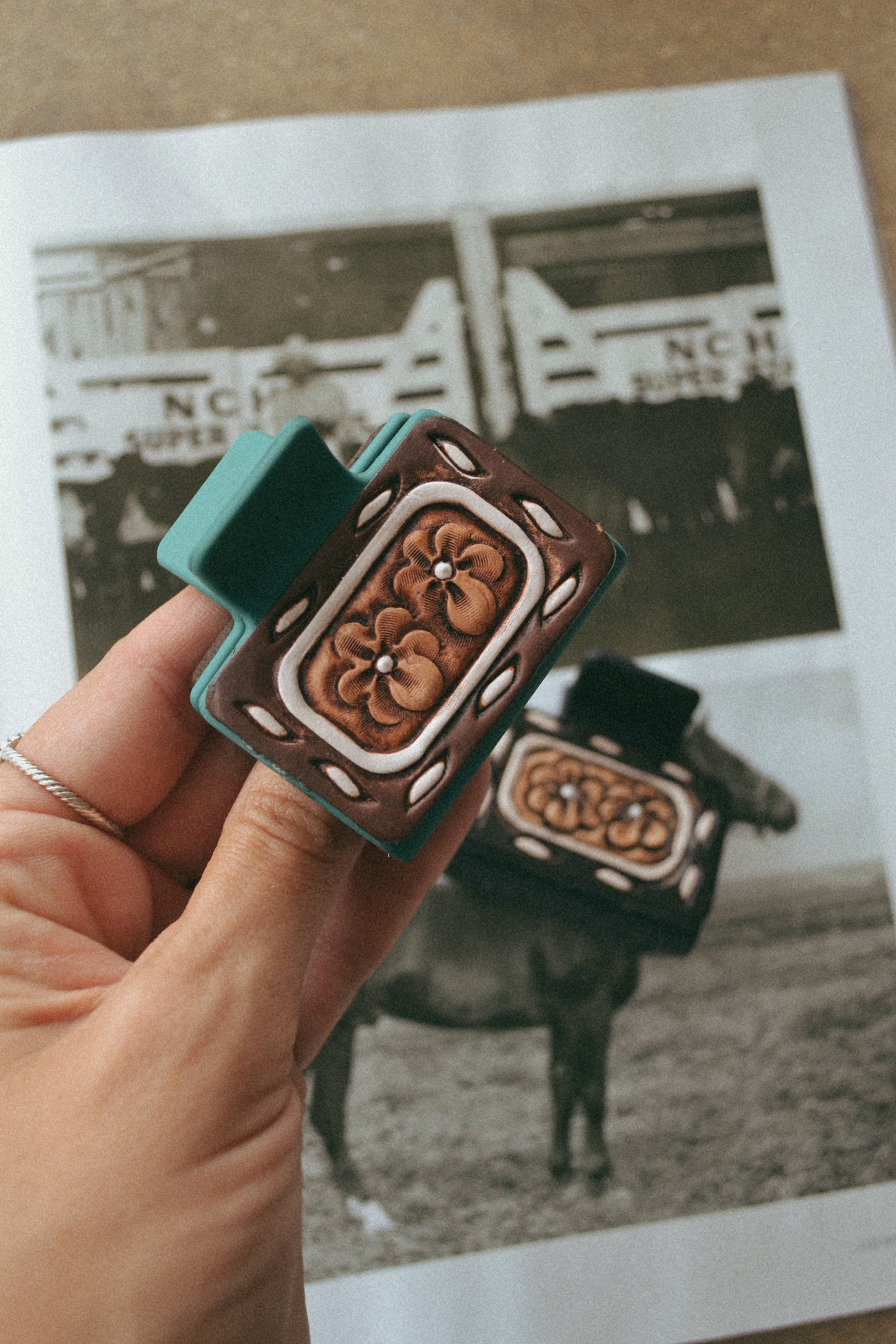 The Argyle Hair Clip (2 COLORS)