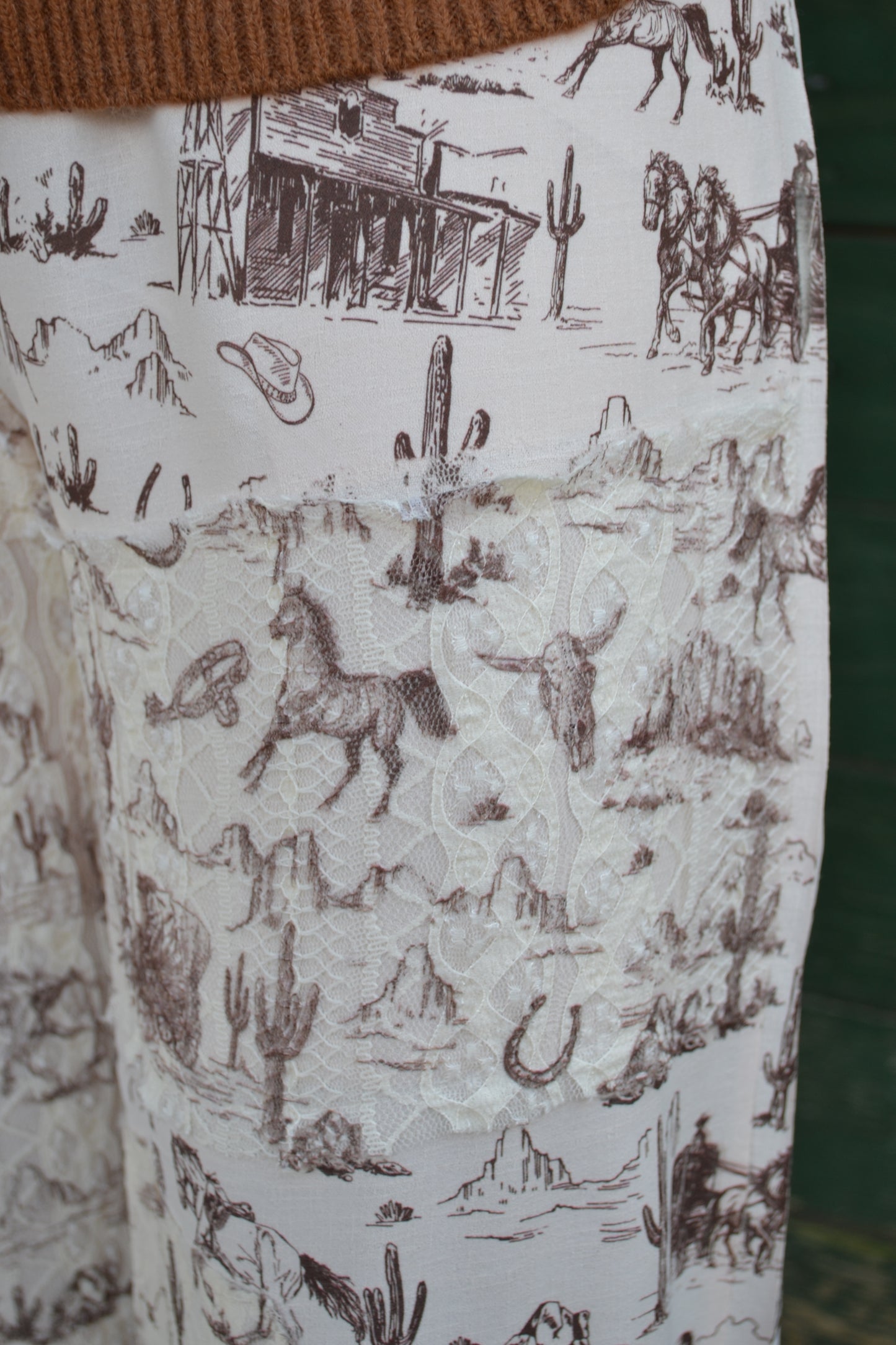 The Oakley Pants (2 Colors Available)