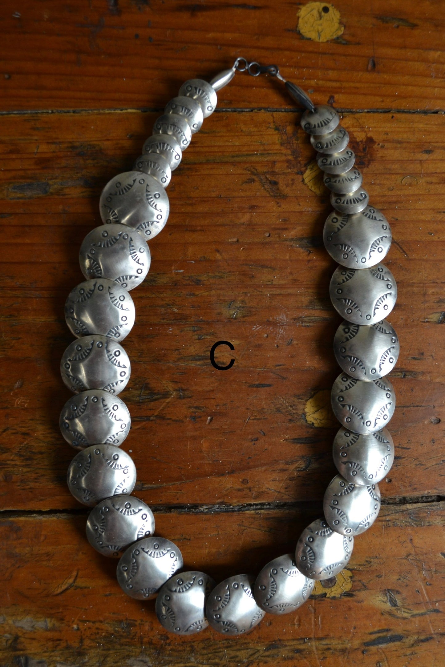 The Lomita 24" Pillow Beads