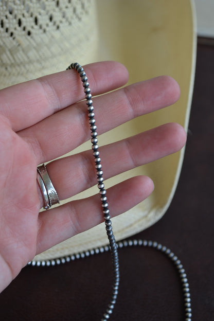 The Clover 24" 3mm Pearls