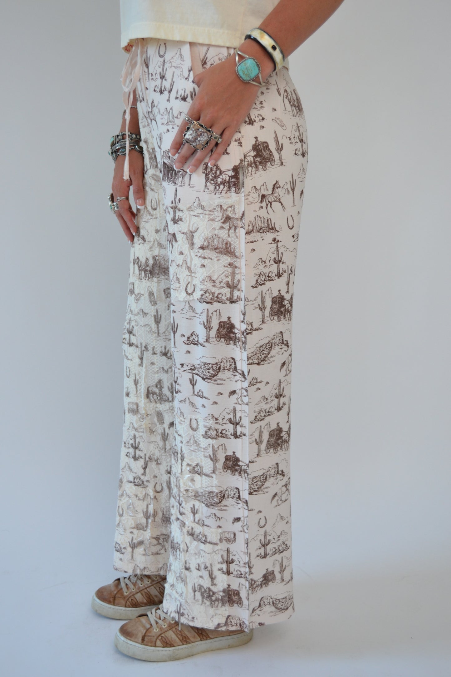 The Oakley Pants (2 Colors Available)