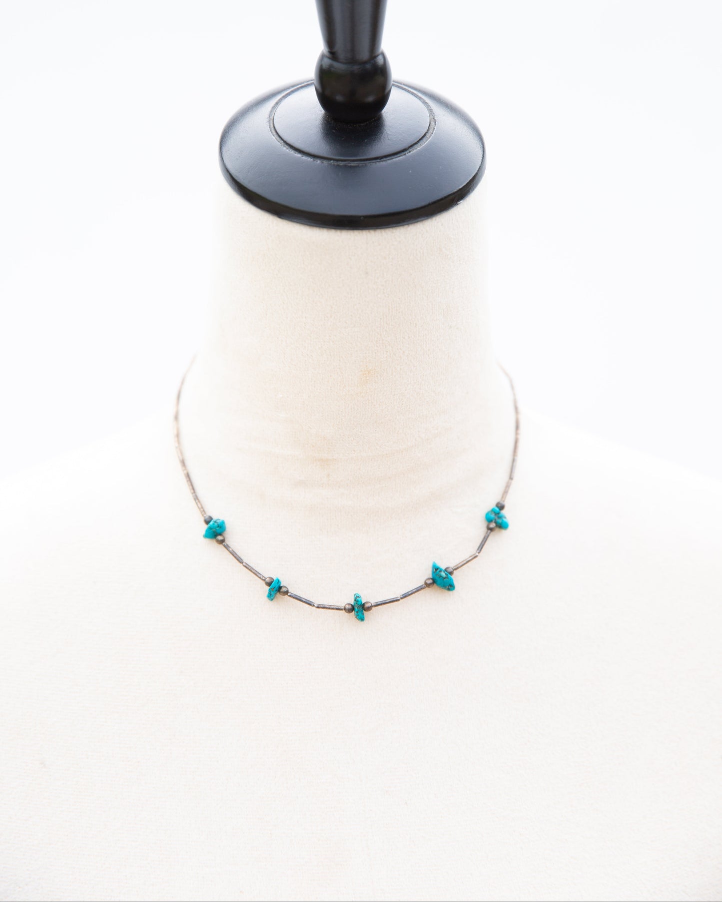 The Solvay 15.5" Necklace
