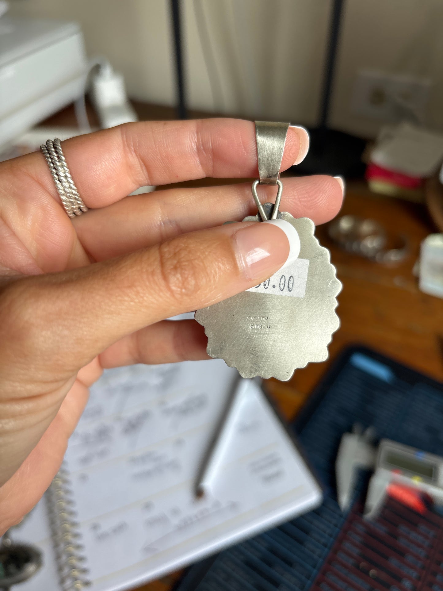 The Avery Pendant