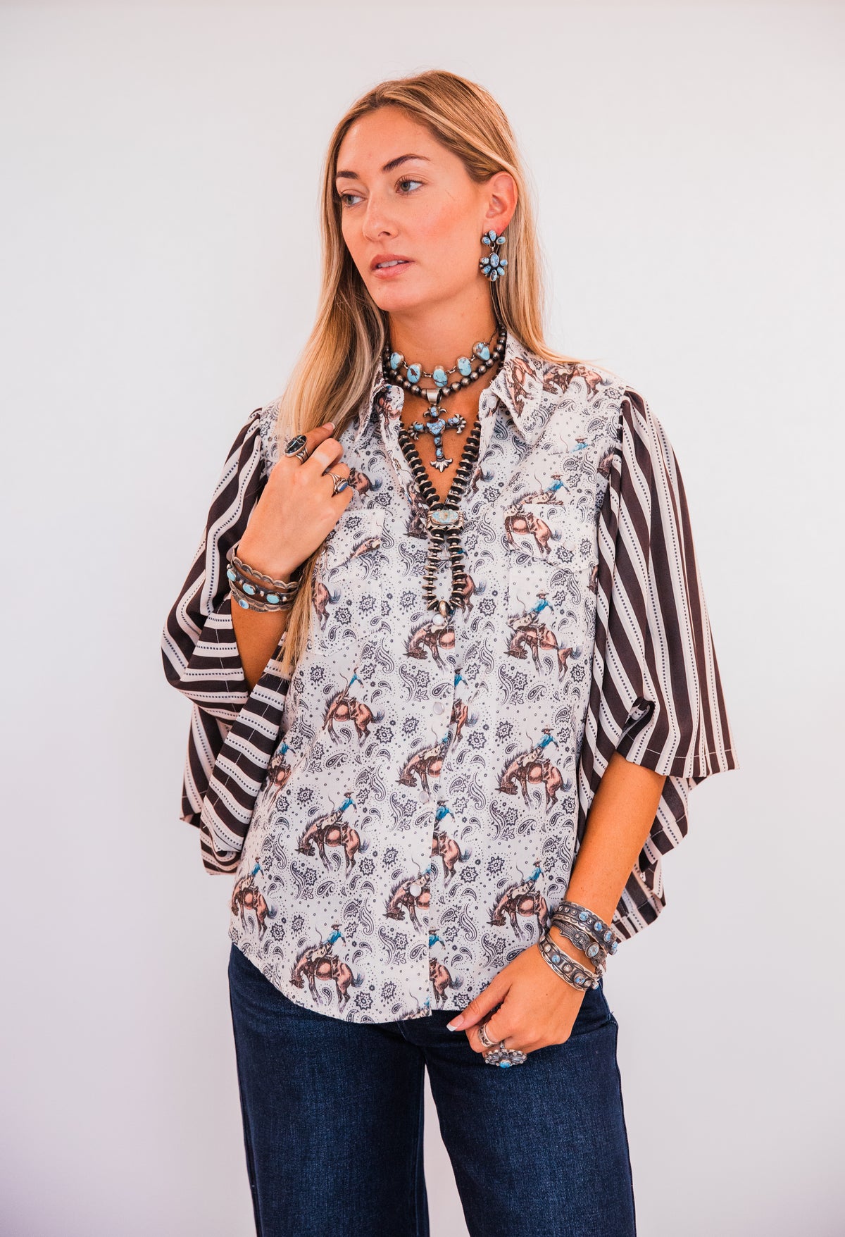 The Delaney | Ivory Bucking Horse Paisley Top