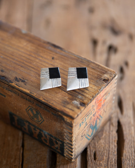 The Jenna's | Vintage Black Onyx Clip On Earrings