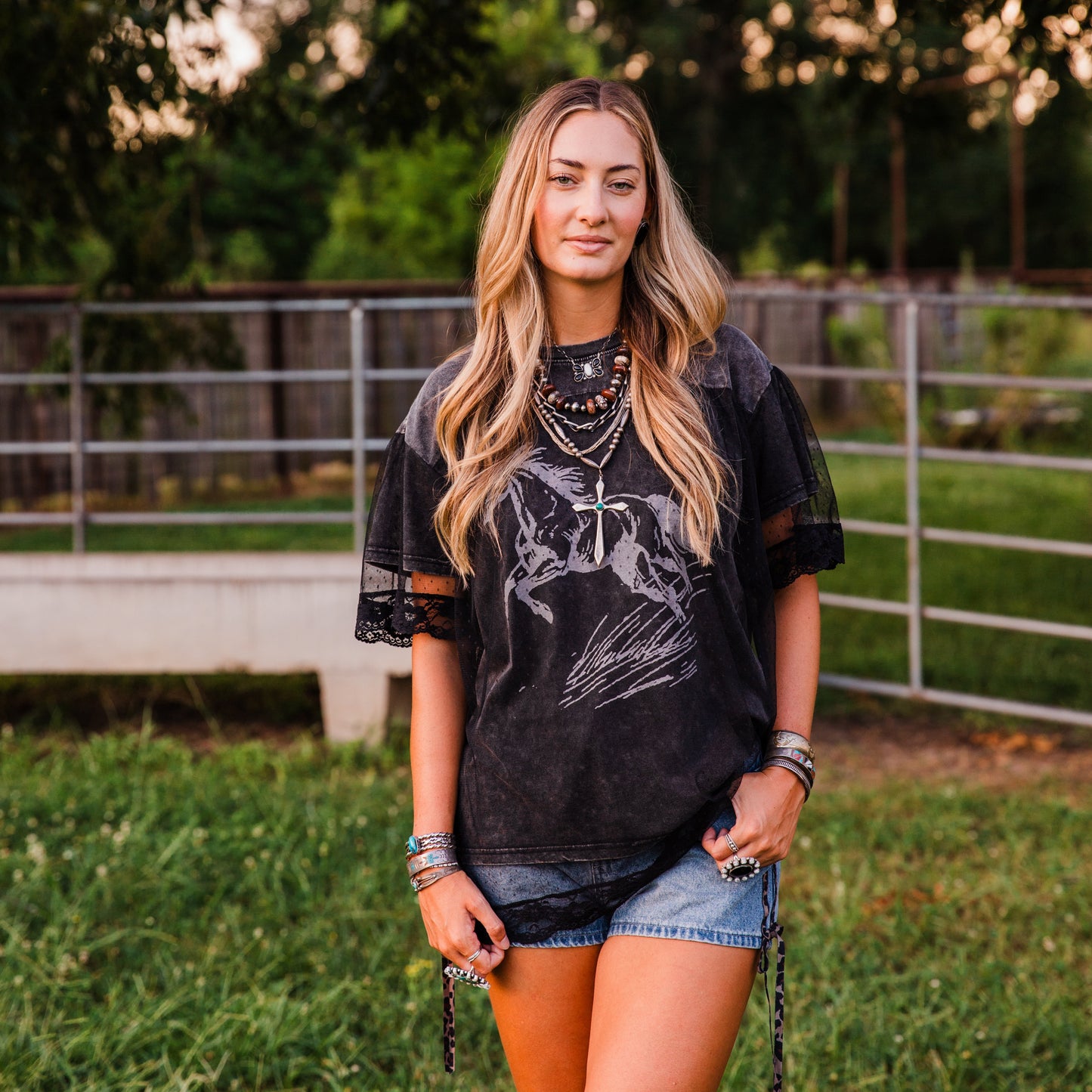 The Wild Horse | Lace Horse Graphic Tee