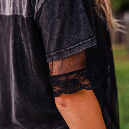 The Wild Horse | Lace Horse Graphic Tee
