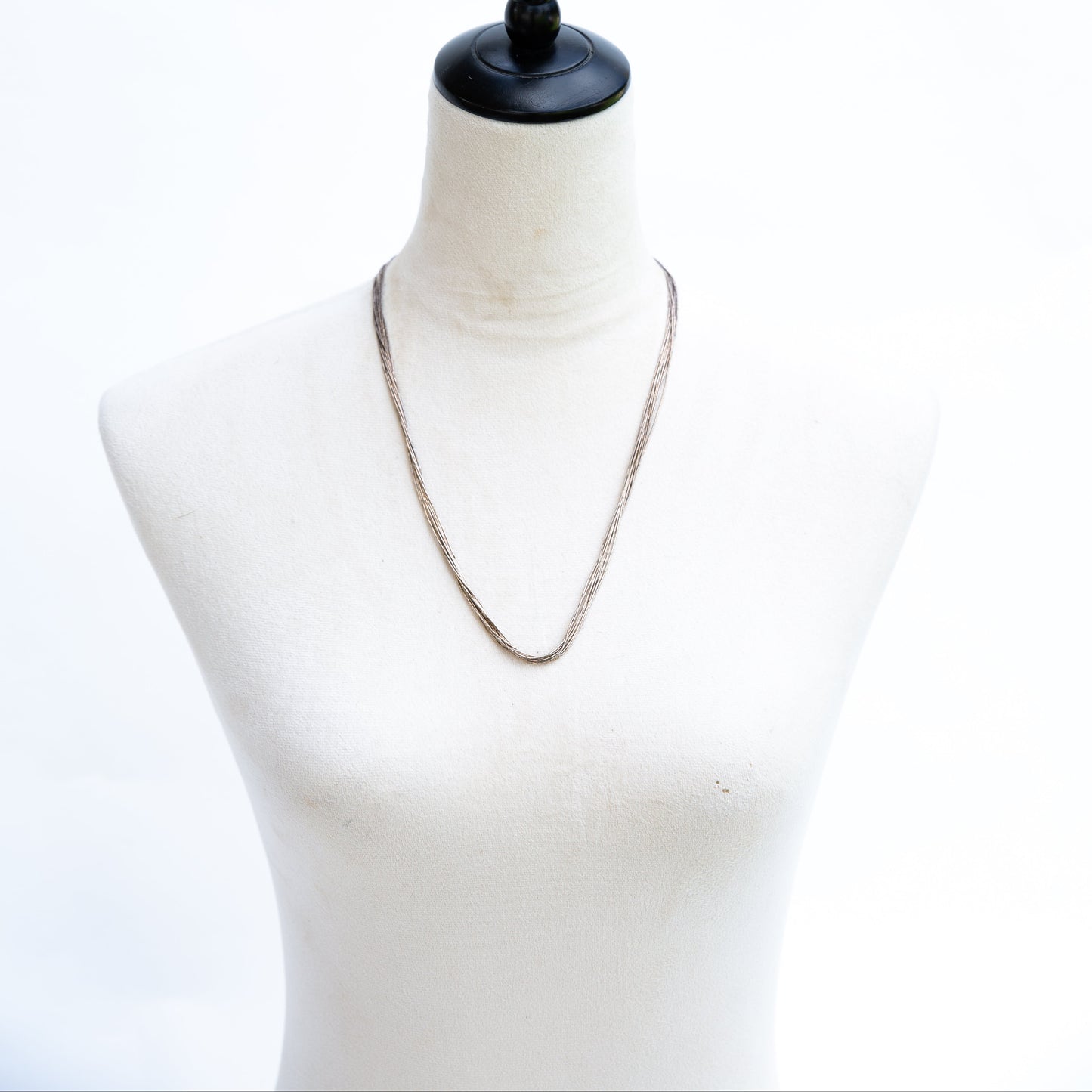 The Excel | Vintage 5 Strand 24" Liquid Necklace