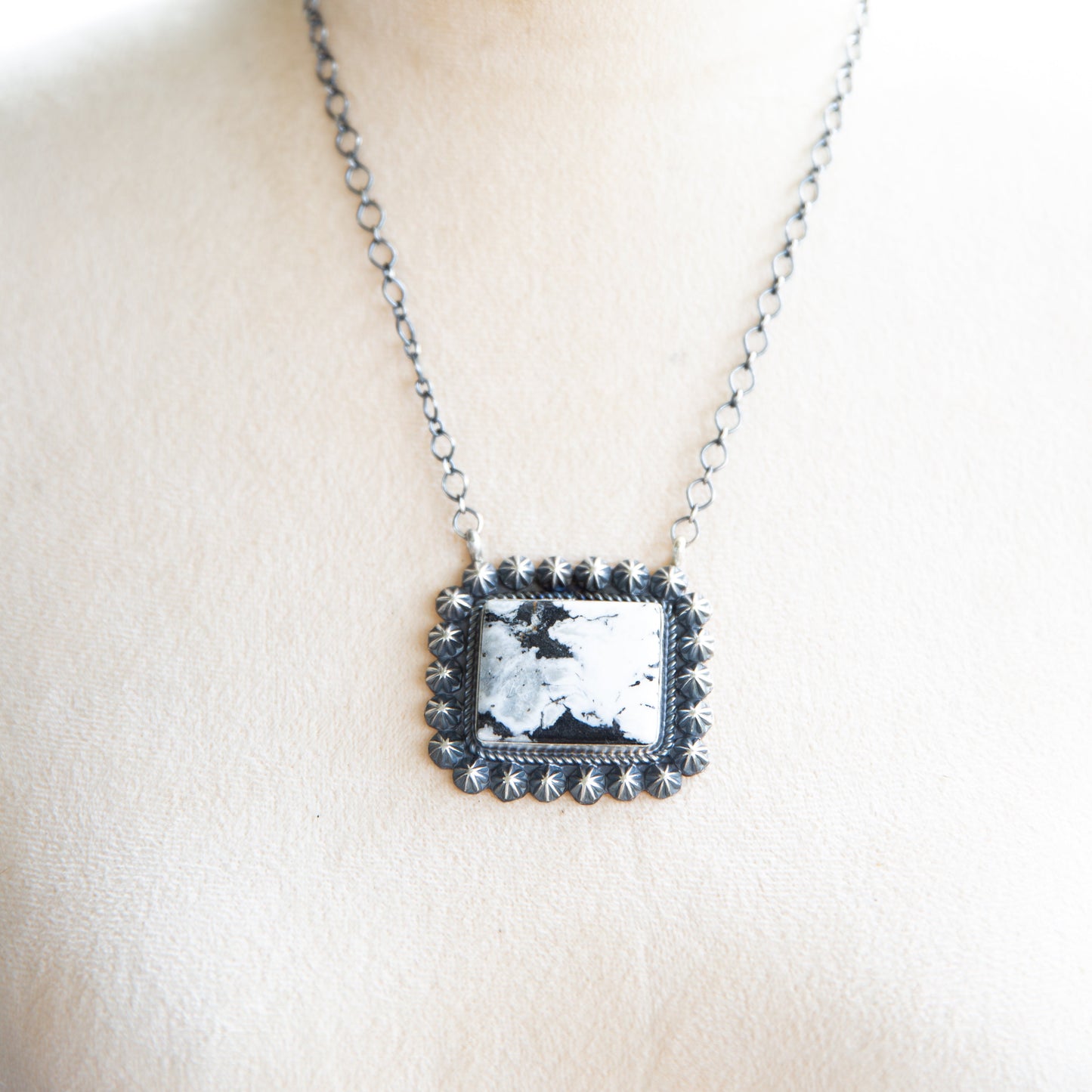 The Ramona | White Buffalo Bar Necklace