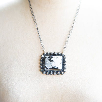 The Ramona | White Buffalo Bar Necklace