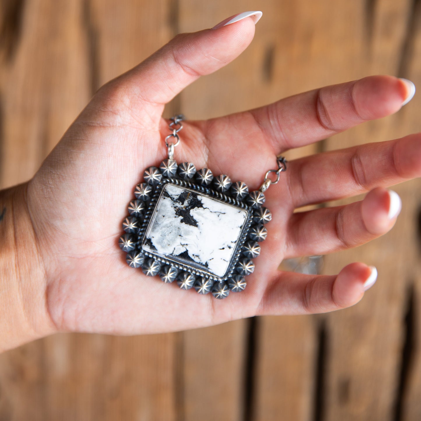 The Ramona | White Buffalo Bar Necklace