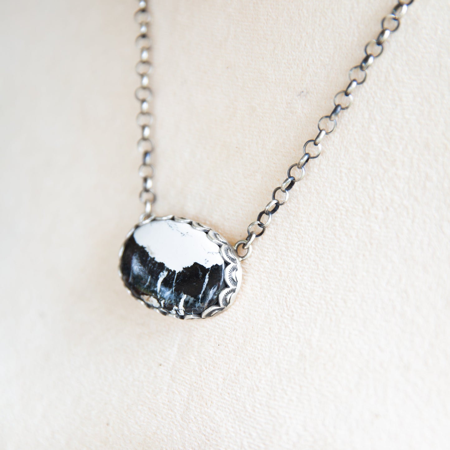The Rowley | Oval White Buffalo Bar Necklace