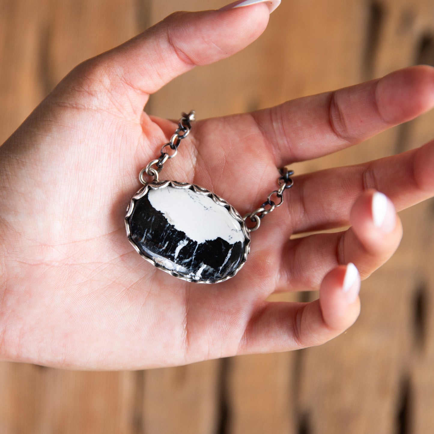 The Rowley | Oval White Buffalo Bar Necklace