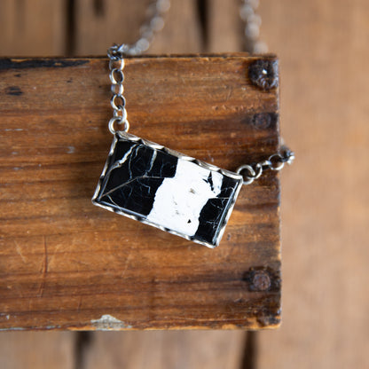The Flora | White Buffalo Bar Necklace