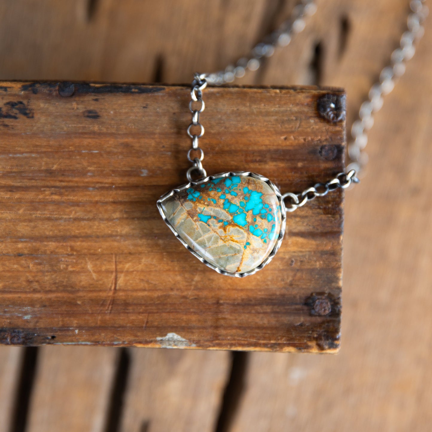 The Sorento | Royston Ribbon Teardrop Bar Necklace