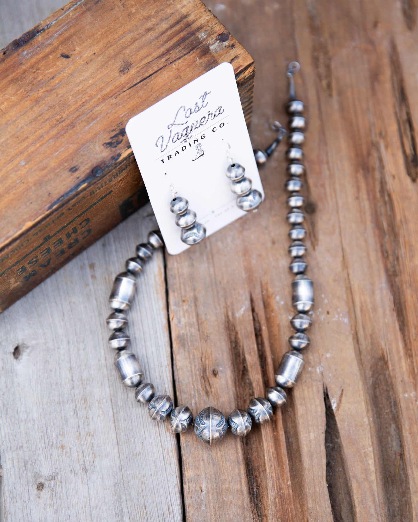 The Largo 19" Pearl Necklace + Earrings Navajo Pearl Set