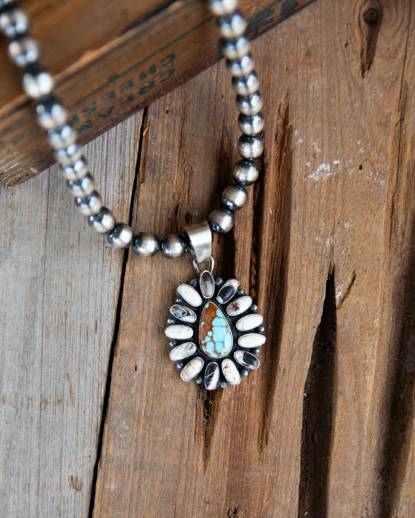 The Avery Pendant
