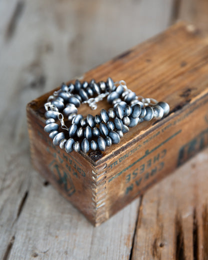 The Seminole Handmade Navajo Pearl Bracelet