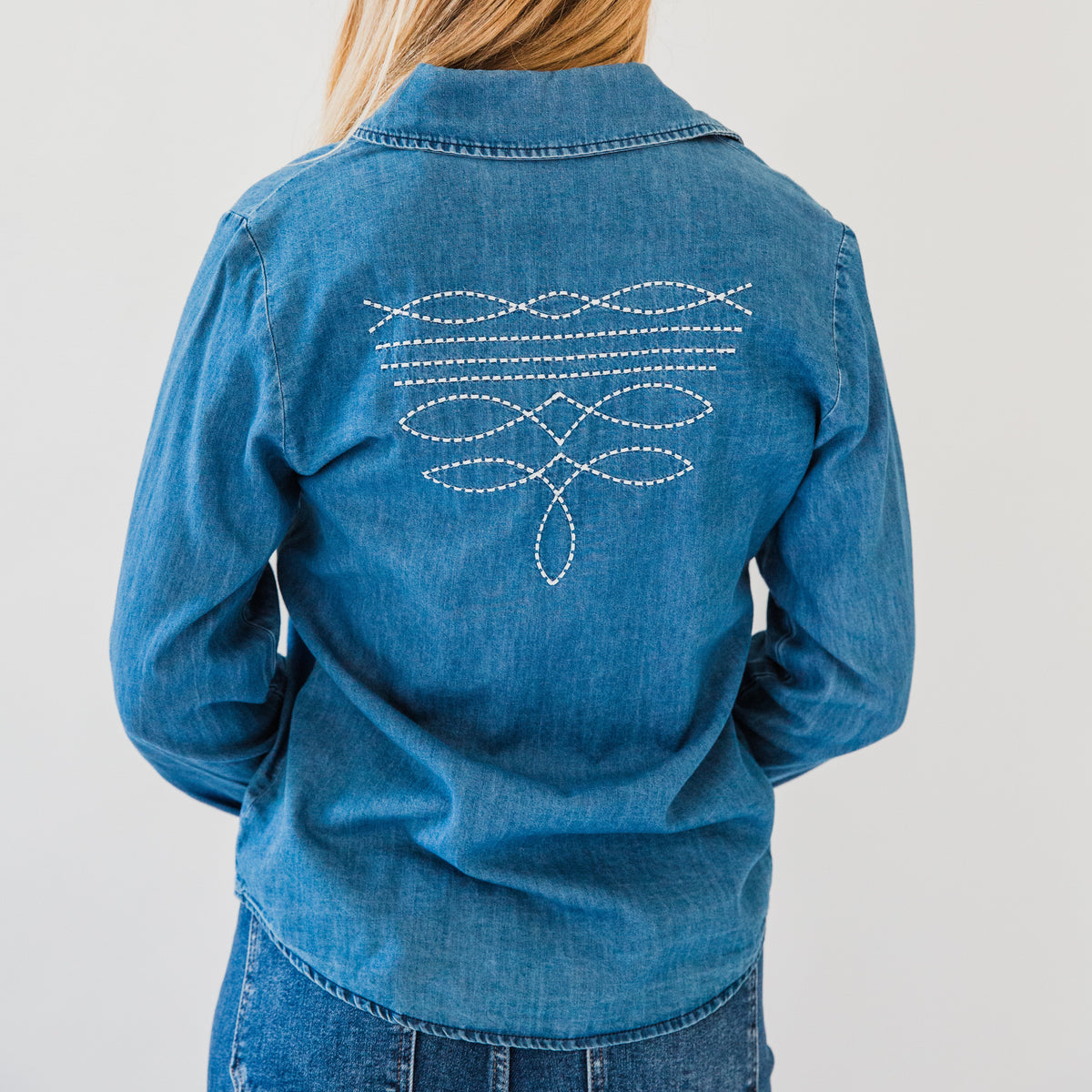 The Bota | Boot Stitch Embroidered Pearl Snap Long Sleeve Top