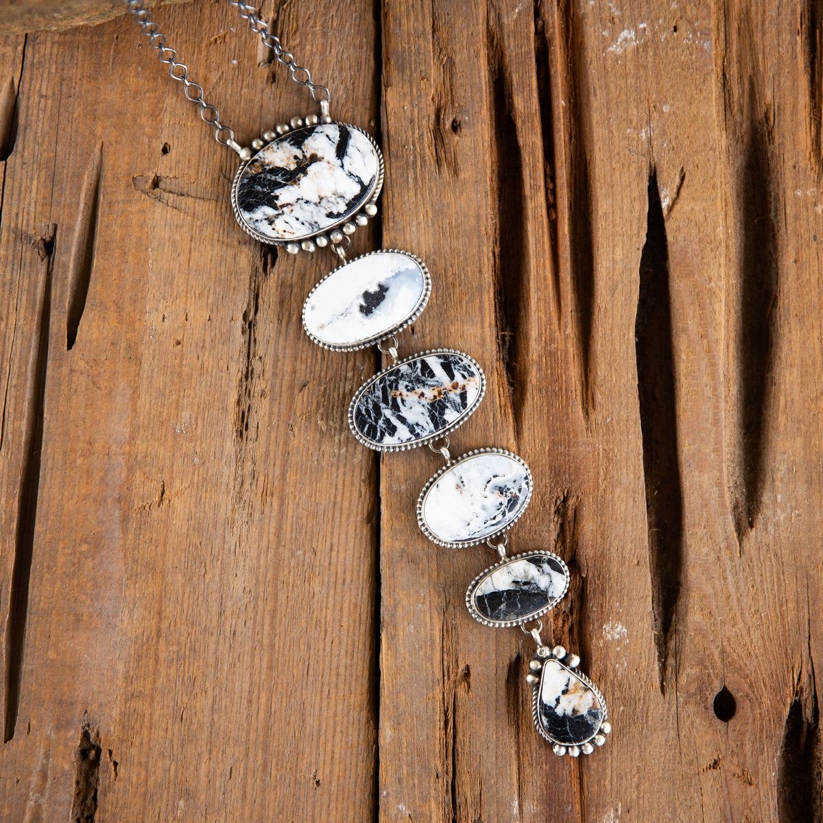 The Senoria | White Buffalo Lariat by Vicky Hicks
