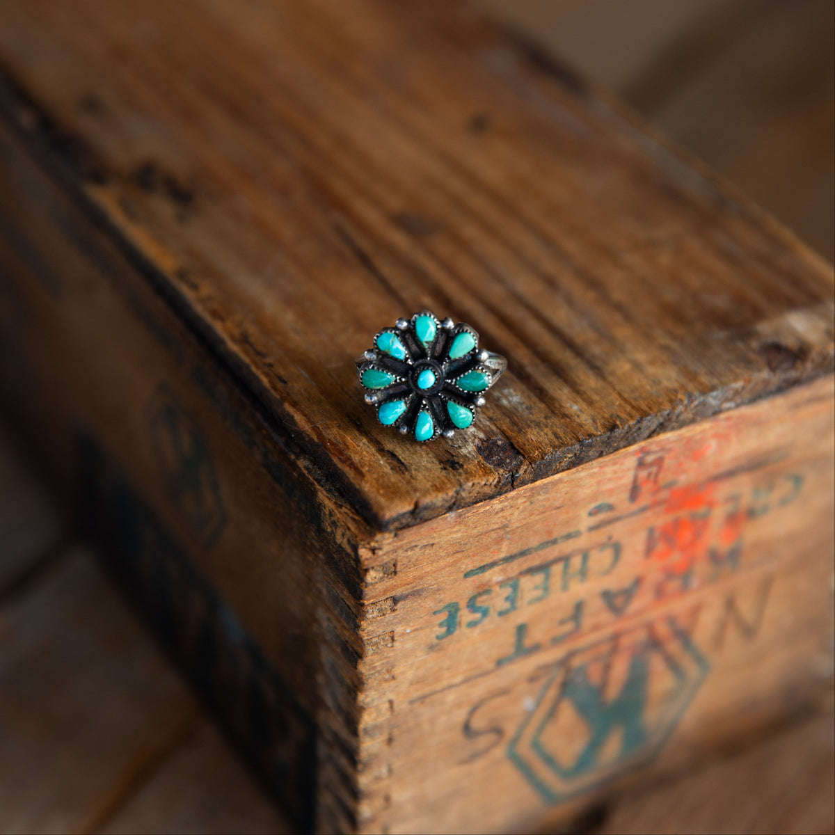 The Kanowa | Vintage Turquoise Flower Ring - Size 6 FLAWED