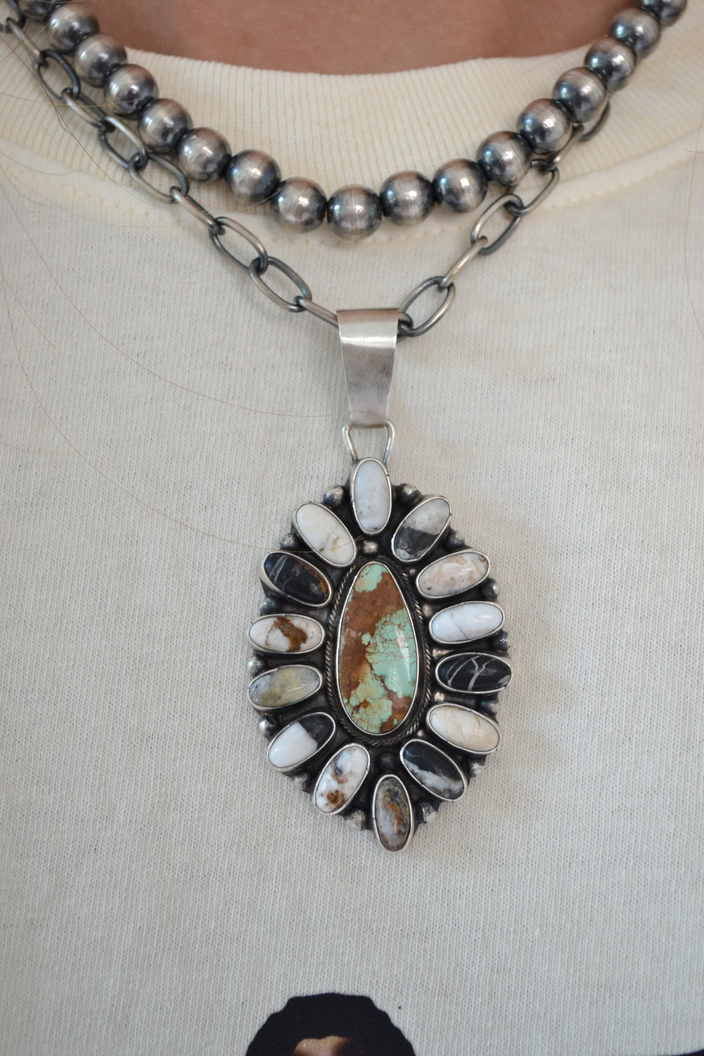 The Arvell Pendant