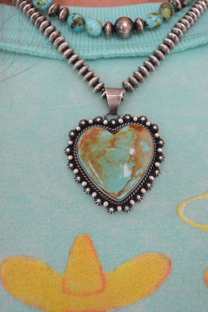 The Lometa Pendant