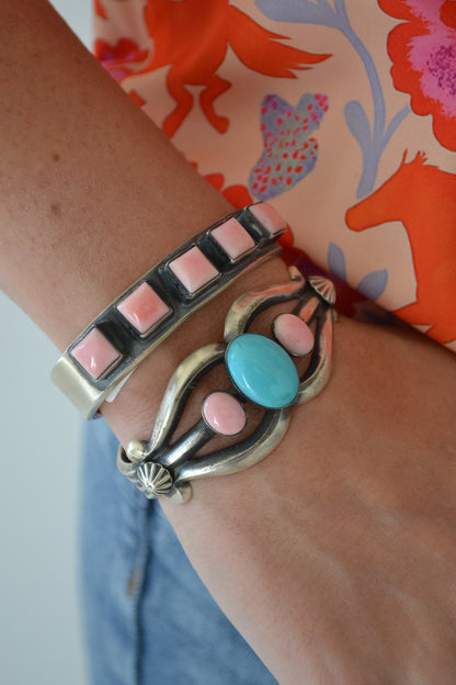 The Sumner 5 Stone Pink Conch Cuff