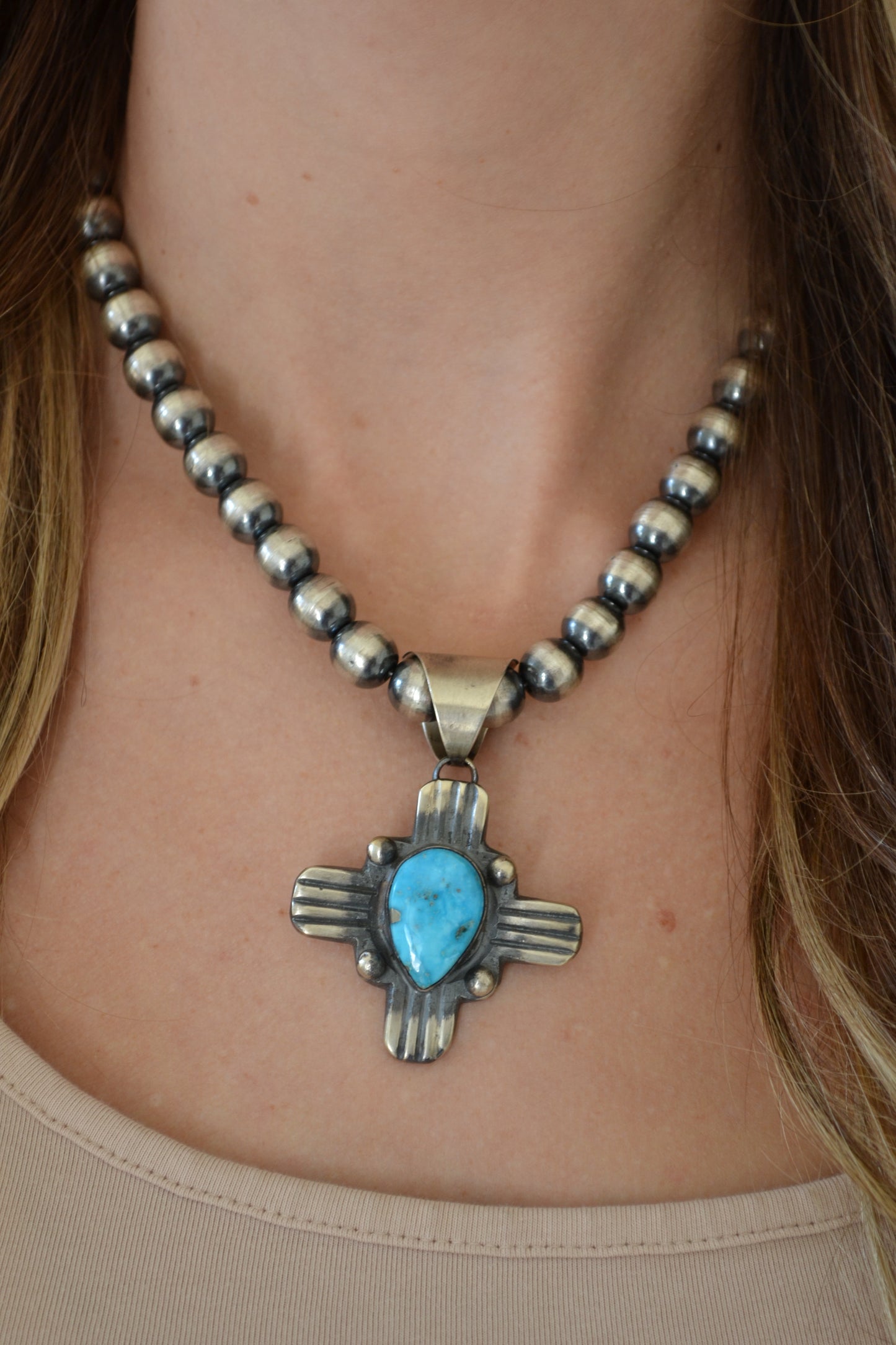 The Suwanne Pendant