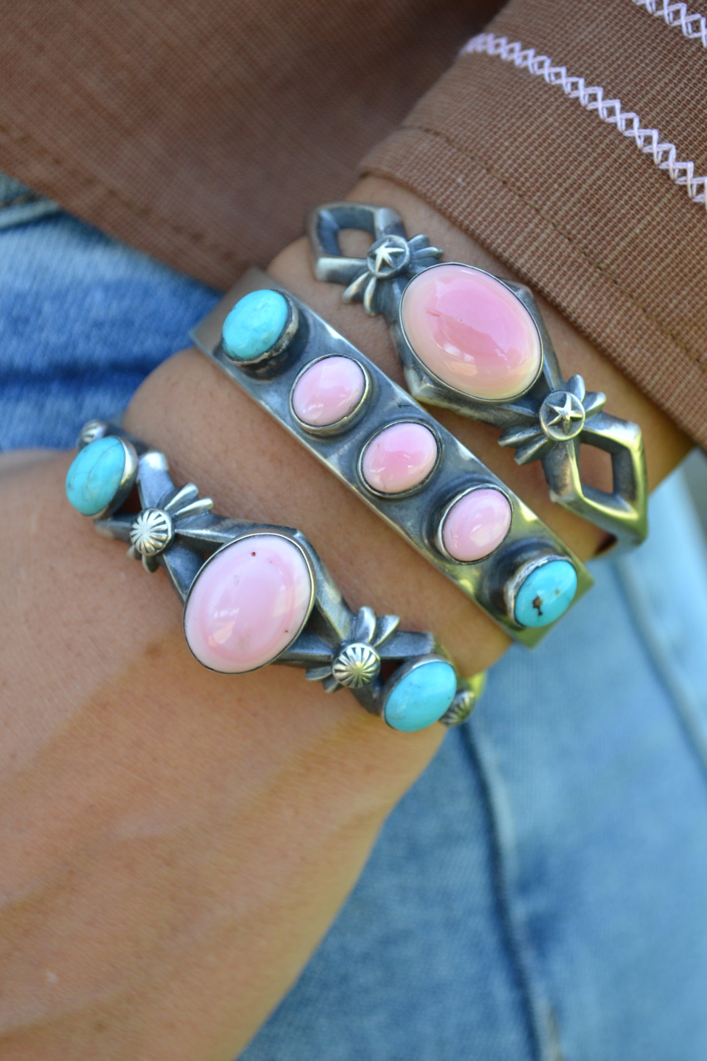 The Westport Single Stone Pink Conch Cuff