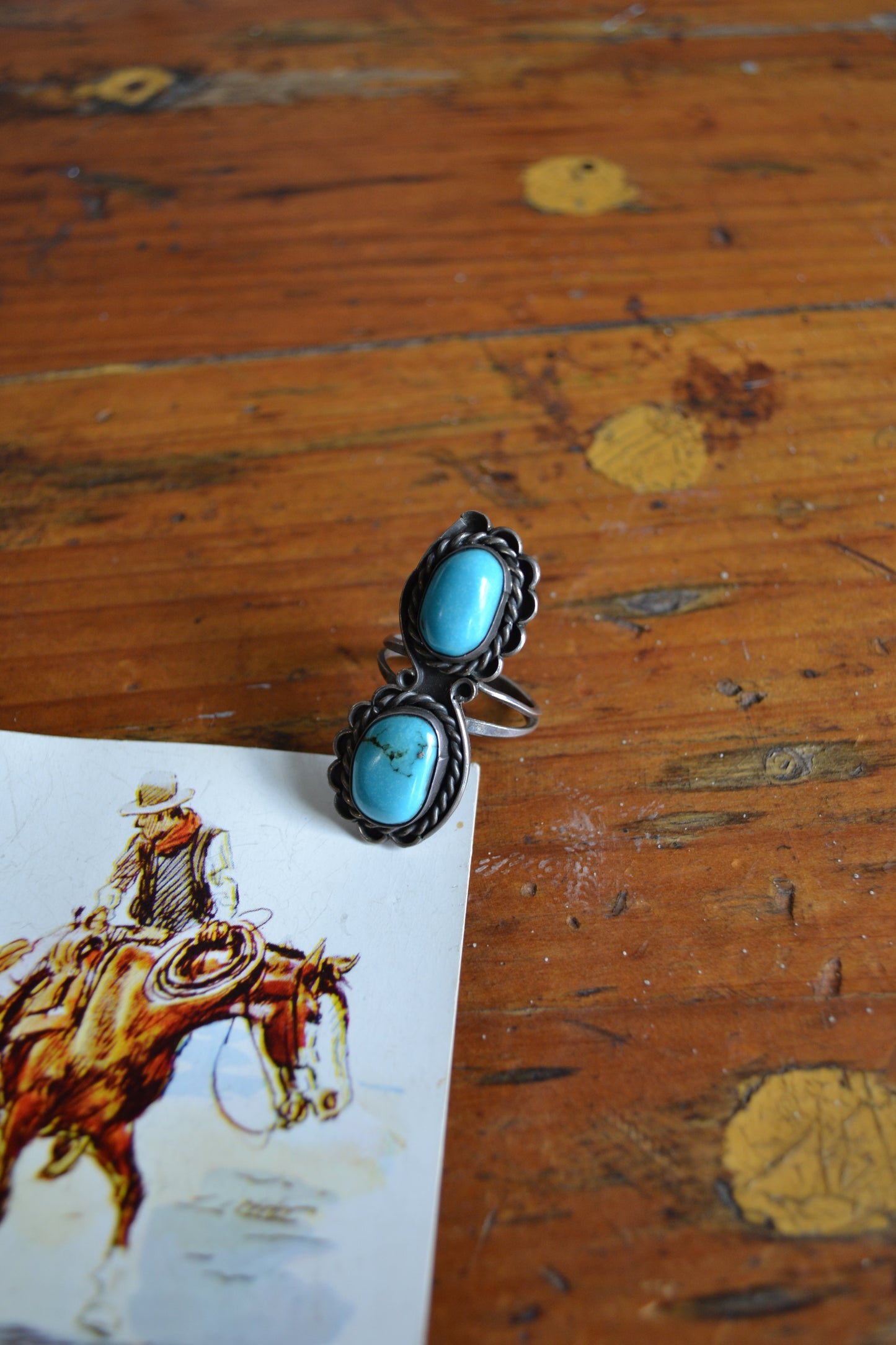 The Hulla Ring Size 8