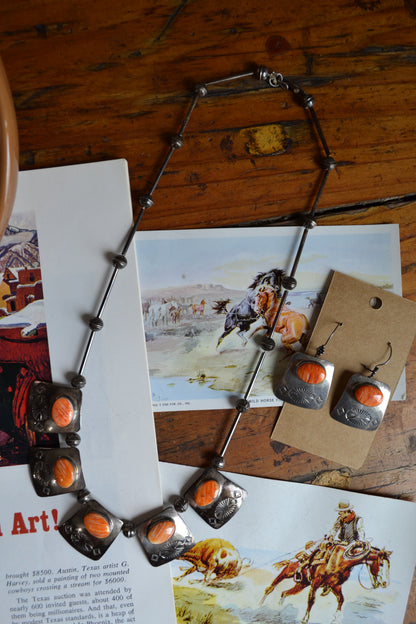 The Jacinda Vintage Orange Spiny Necklace Set