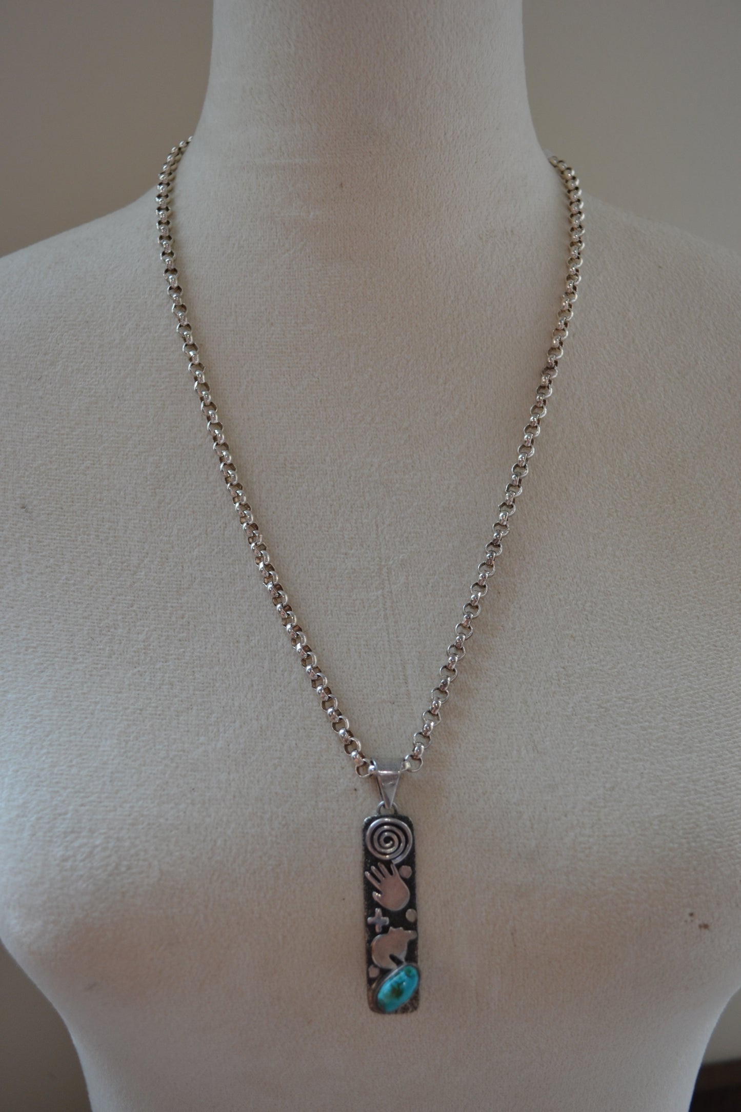 The Venza Necklace Set