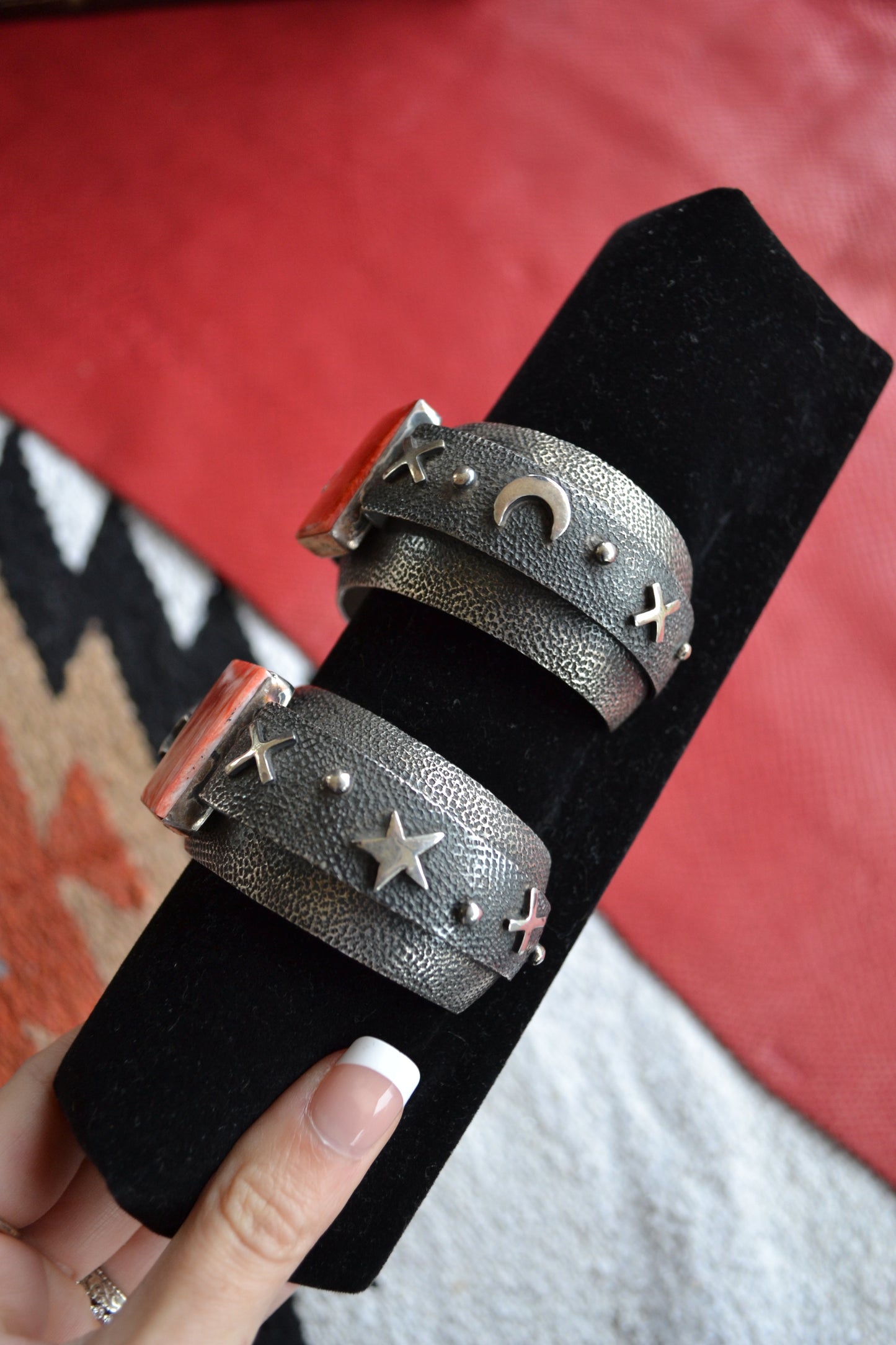 The Elmira Cuffs (2 Options)