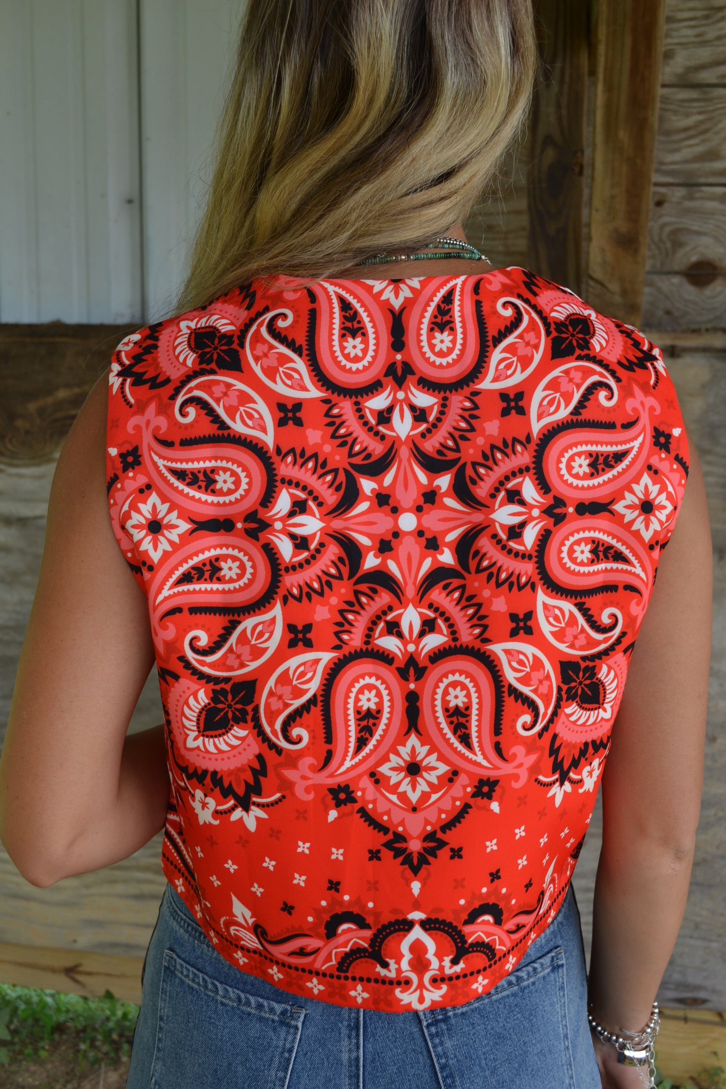 The Pañuelo Vest