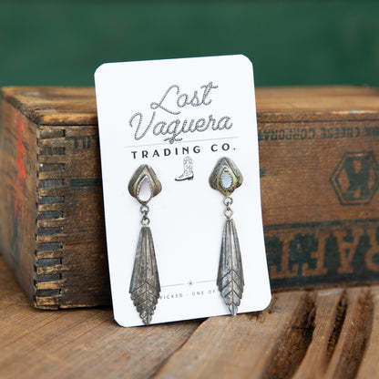 The Magestic’s | Vintage Mother of Pearl Earrings