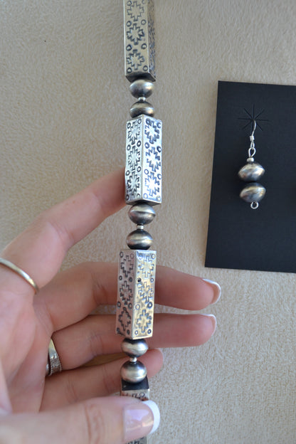 The Quinn 36” Navajo Pearl Set