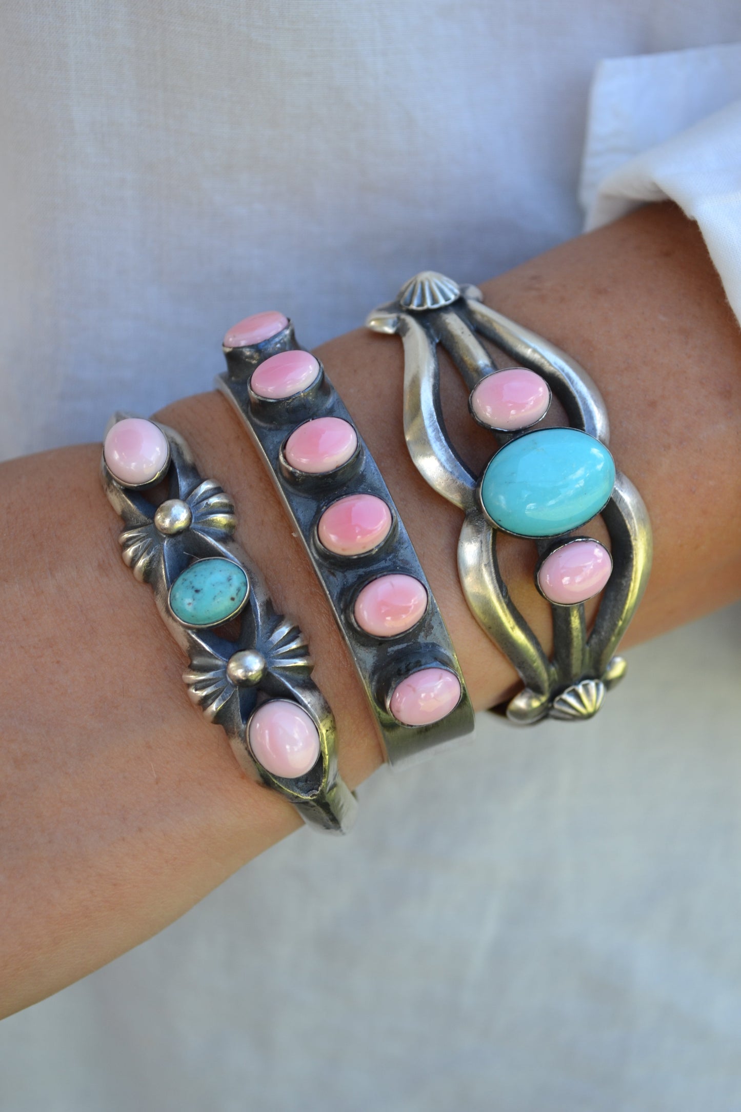 The Marwood 5 Stone Pink Conch Cuff